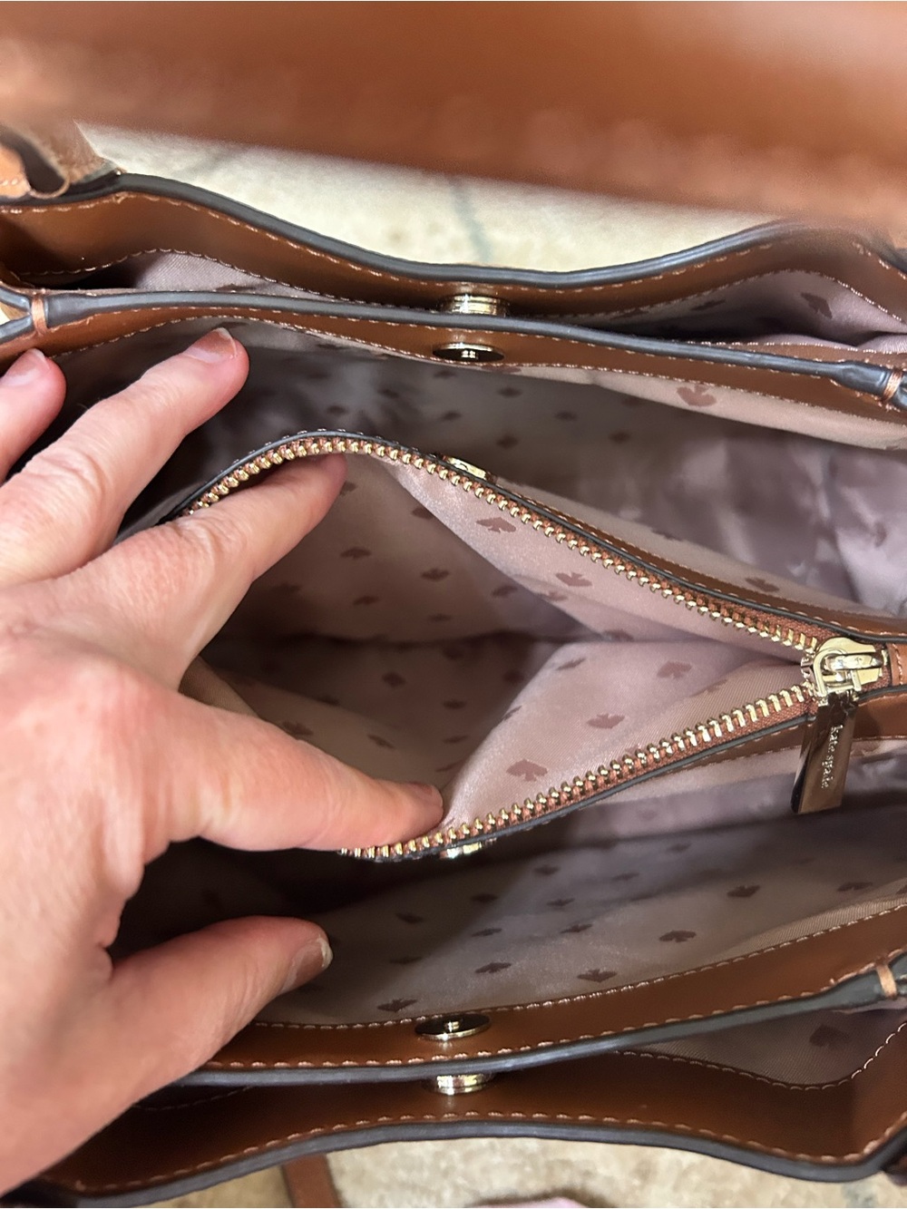 kate spade Large Dumpling Pebbled Leather Brown - Picture 6 of 6